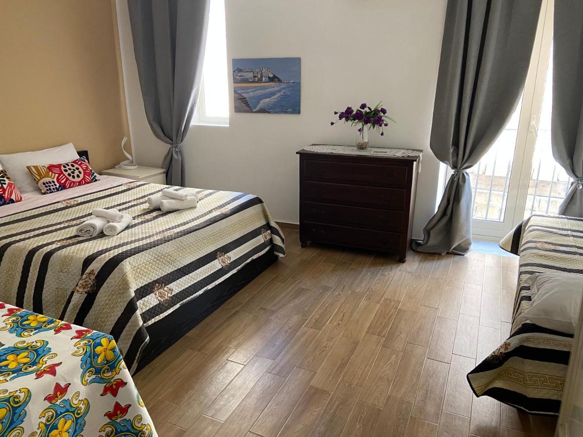 Rent House A Casa Mia Hotell Palermo Eksteriør bilde